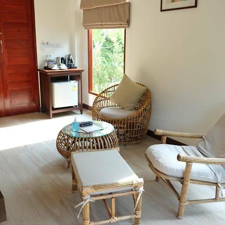 Triple Tree Beach Resort Ча-Ам Экстерьер фото